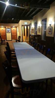 Shakers Fine Spirits & Wine Lounge