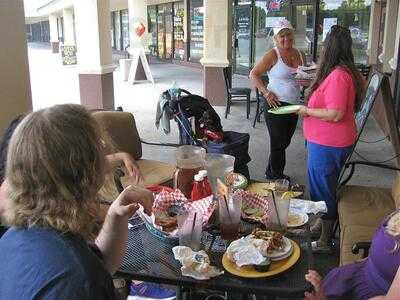 Buckets Tavern & Tap