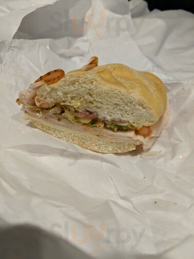 La Subs & Salads At Luxor Hotel