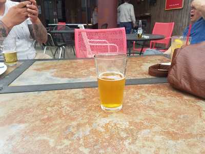 Rz Sports Bar & Grill