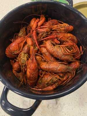 Capt Sal's Seafood & Chicken Box