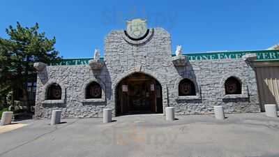 Stone Face Tavern