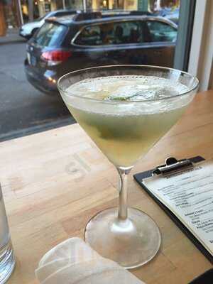 Moshi Moshi Sushi & Izakaya