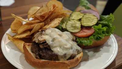 Islands Sushi & Pupu Bar