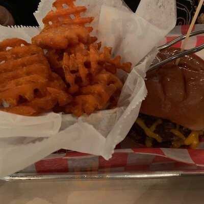 Three B's Burger & Wine Bar