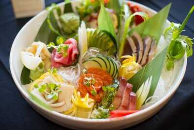 Yummi Japanese Restaurant