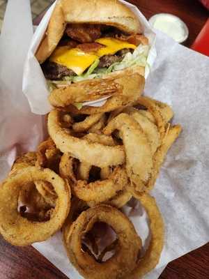 Tony's Burgers, Pizzas And Salads