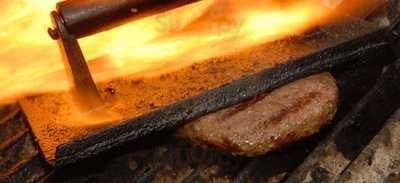 Snows Lakeside Tavern