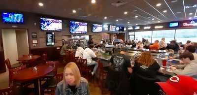 Snows Lakeside Tavern