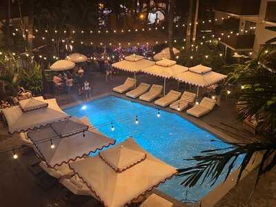 Heyday Bar & Restaurant