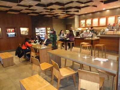 Starbucks - Cosmopolitan