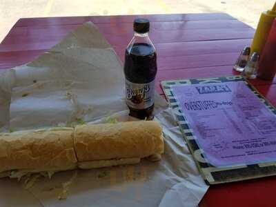 Zaras Lil' Giant Supermarket & Po-boys