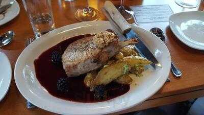 Tesoaria Tasting Room