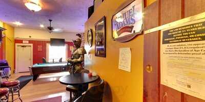 Blue Moon On Buthler St