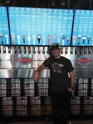 The Growler Guys