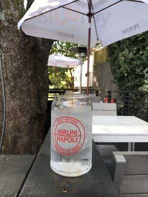 Varuni Napoli