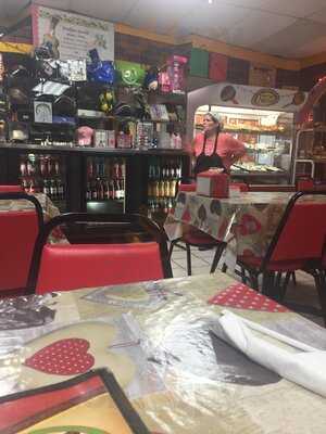 Bee's Mexican Restaurant & Bakery