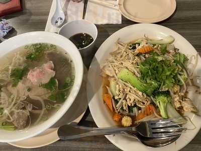Pho Huong Que