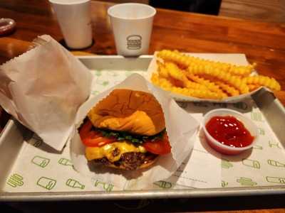 Shake Shack Easton Town Center