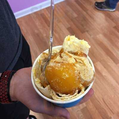 Jolly Rolls Ice Cream