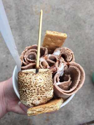 Jolly Rolls Ice Cream