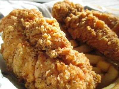 Mchardy's Chicken & Fixin'