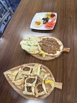 Wally's Gyros & Subs