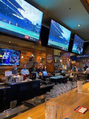 Twin Peaks Restaurants