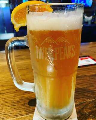 Twin Peaks Restaurants