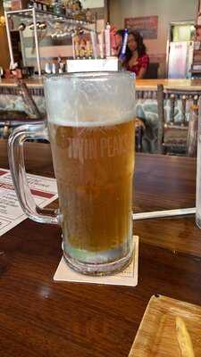 Twin Peaks Restaurants