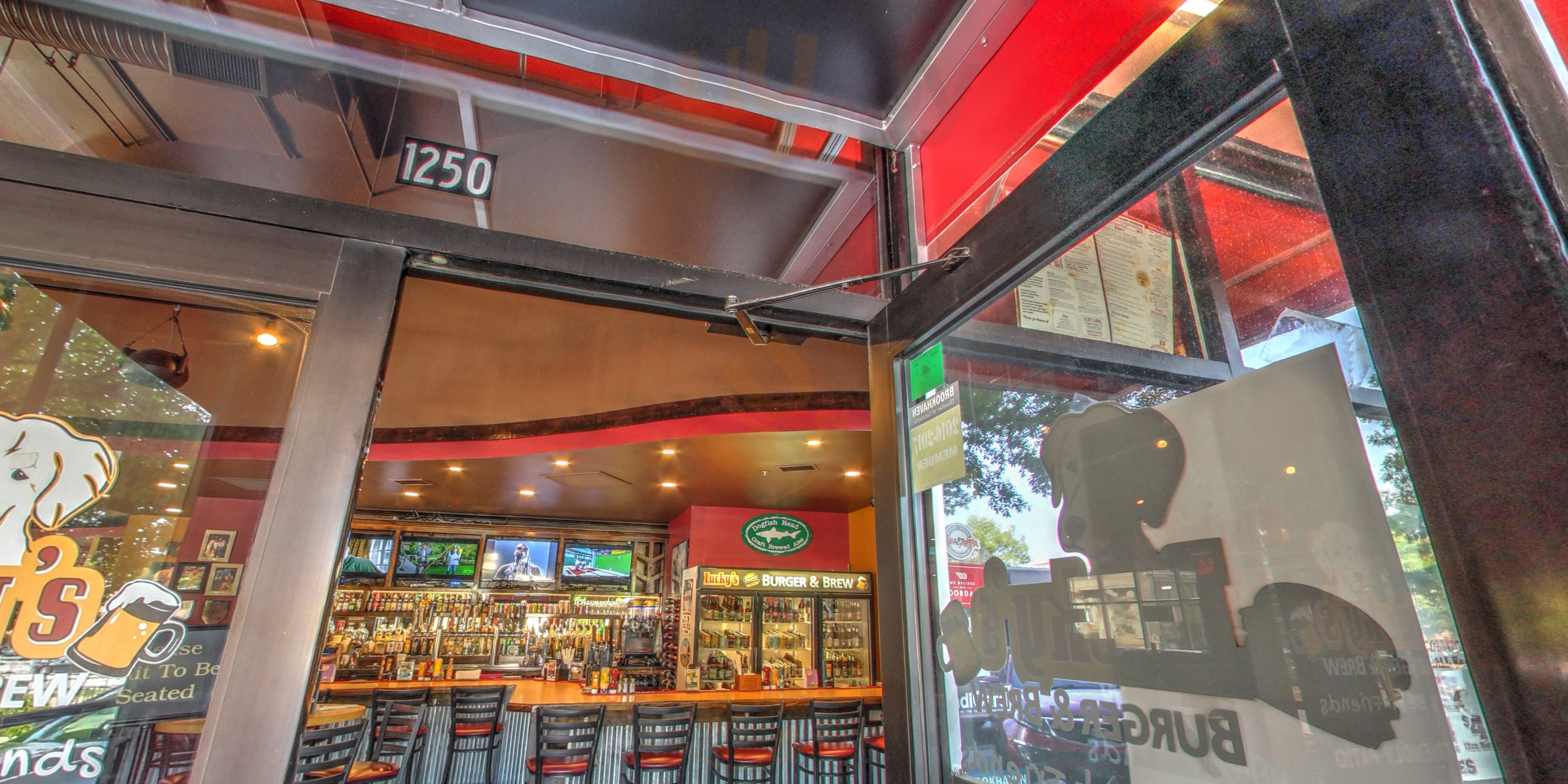 Lucky's Burgers & Brew Emory Village