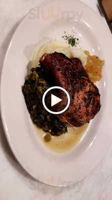 Lucky's Burgers & Brew Emory Village