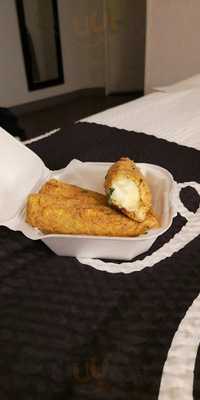 Lucky's Burgers & Brew Emory Village