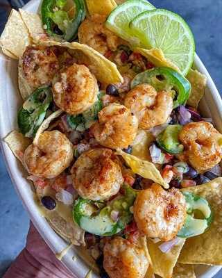 Izzo's Illegal Burrito