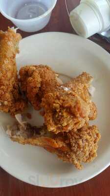 Eddy's Chicken And Waffles