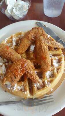 Eddy's Chicken And Waffles