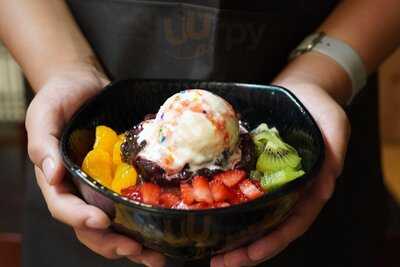 Tea Zone Bakery & Cafe