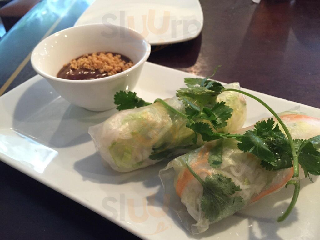 August Moon Restaurant