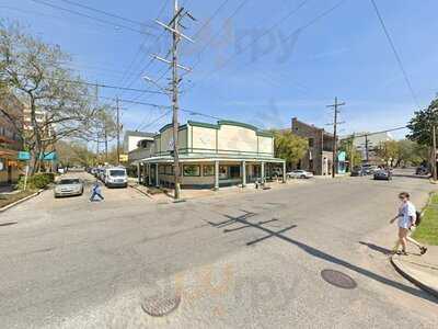 August Moon Restaurant