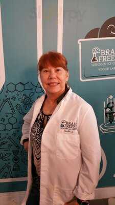Brain Freeze Nitrogen Ice Cream & Yogurt Lab