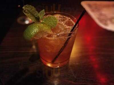 Alibi Restaurant And Lounge