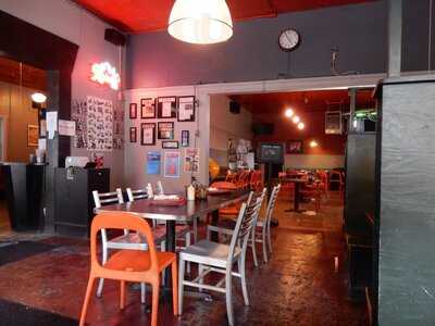 Stellar Pizza , Ale & Cocktails