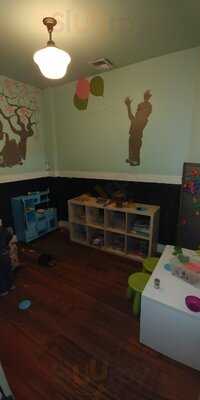 Posies Bakery And Cafe