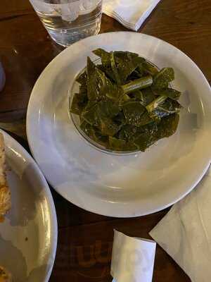 Lo-lo's Chicken And Waffles