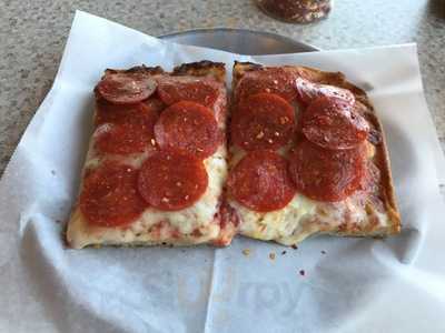 The Original New York Pizza