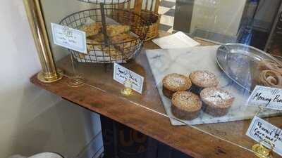 Madeleine Bakery & Bistro