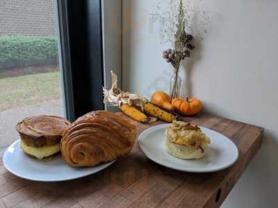 Madeleine Bakery & Bistro