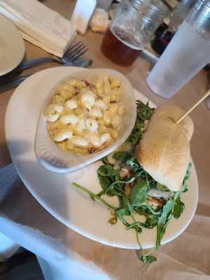 The Local Eatery & Pub