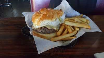 Home Plate Sports Pub