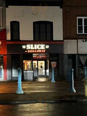 Slice On Broadway, Carnegie